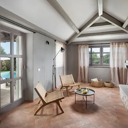 Villa Rustic Rorripa With A Pool In Istria Sveti Lovrec Pazenaticki