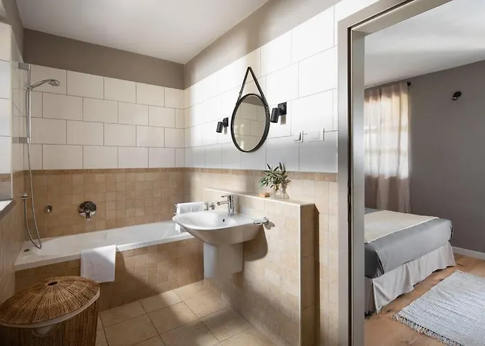 Villa Rustic Rorripa With A Pool In Istria *